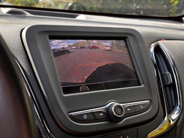 used 2022 Chevrolet Equinox car, priced at $25,997