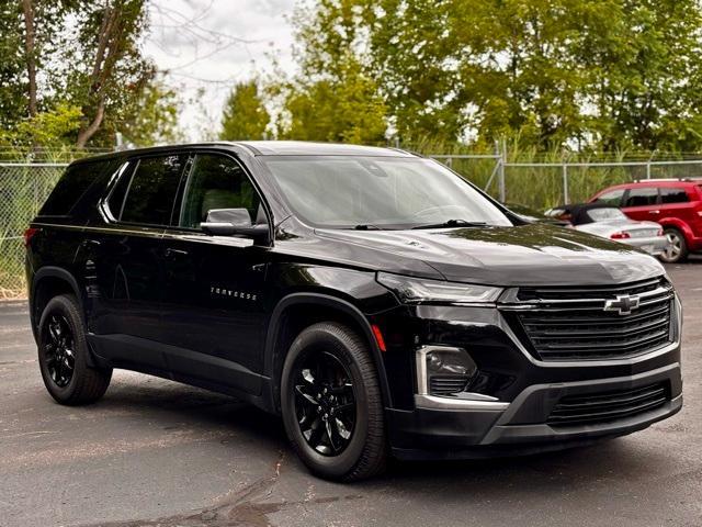 used 2023 Chevrolet Traverse car, priced at $24,999