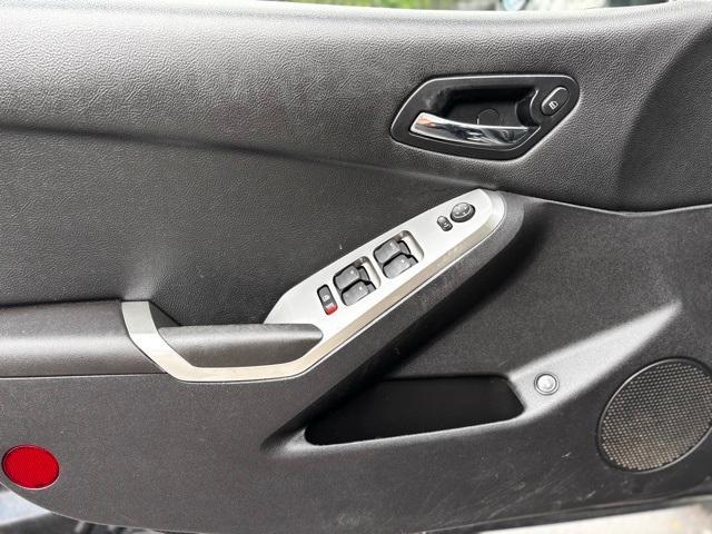 used 2010 Pontiac G6 car, priced at $2,999