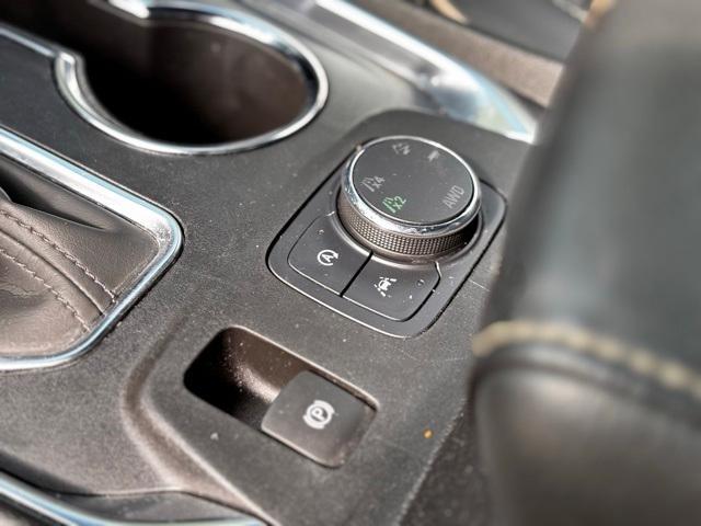 used 2024 Chevrolet Traverse Limited car, priced at $44,997