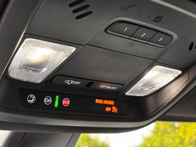 used 2022 Chevrolet Traverse car, priced at $27,999