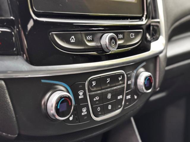 used 2022 Chevrolet Traverse car, priced at $27,999