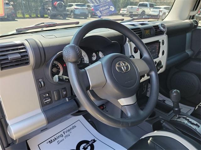 used 2009 Toyota FJ Cruiser car, priced at $20,999