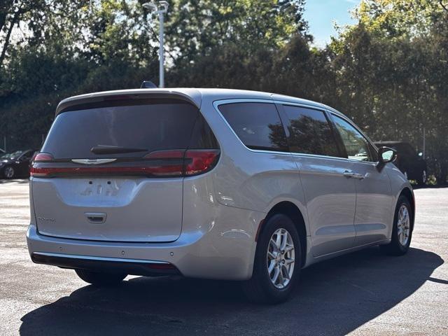 used 2024 Chrysler Pacifica car, priced at $31,597