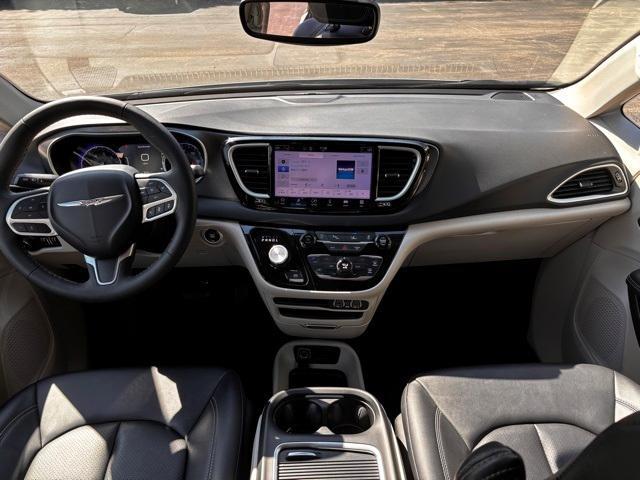 used 2024 Chrysler Pacifica car, priced at $31,597