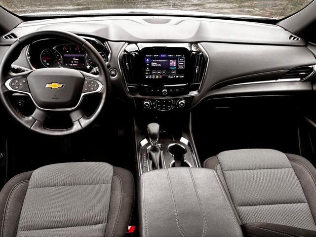 used 2023 Chevrolet Traverse car, priced at $32,997