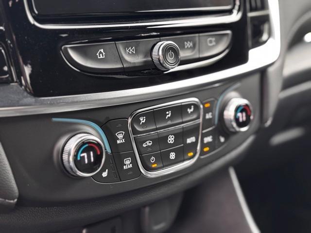 used 2023 Chevrolet Traverse car, priced at $32,997