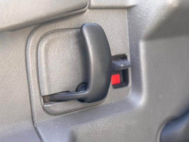 used 2005 Chevrolet Express 1500 car, priced at $1,999