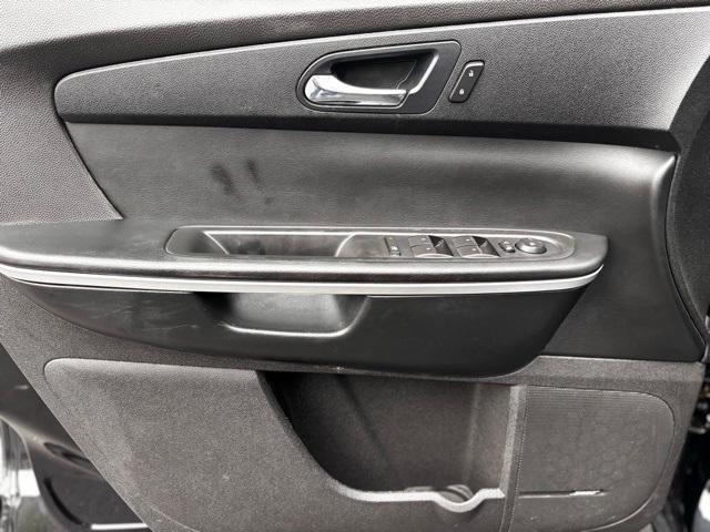 used 2011 GMC Acadia car, priced at $5,999