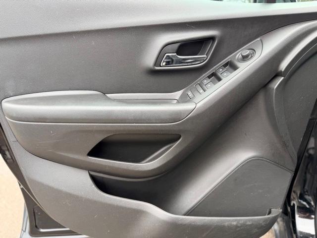 used 2021 Chevrolet Trax car, priced at $18,999