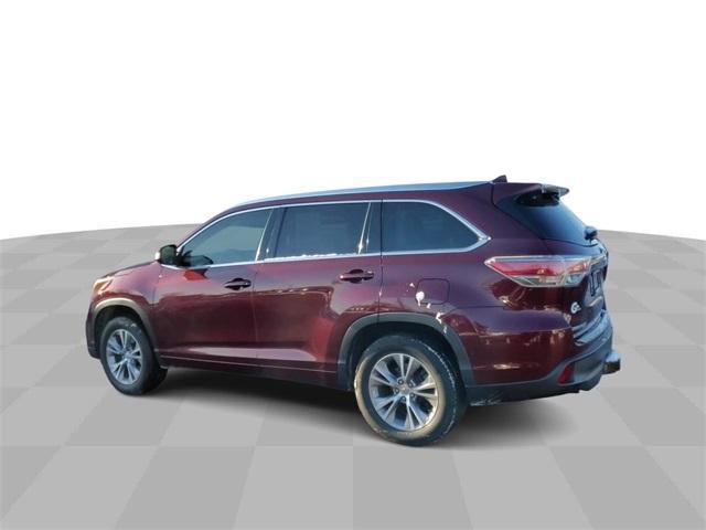 used 2015 Toyota Highlander car, priced at $14,599