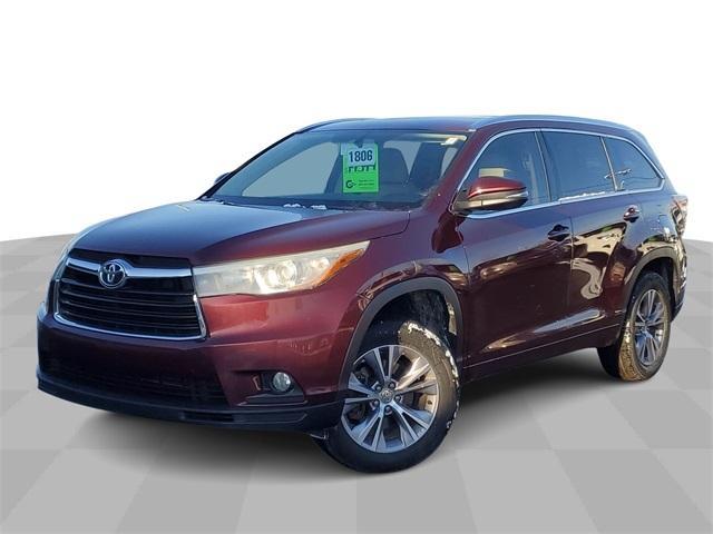 used 2015 Toyota Highlander car, priced at $14,599