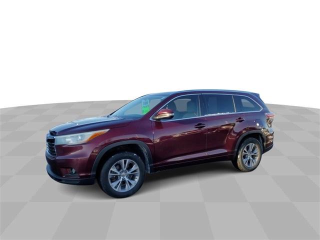 used 2015 Toyota Highlander car, priced at $14,599