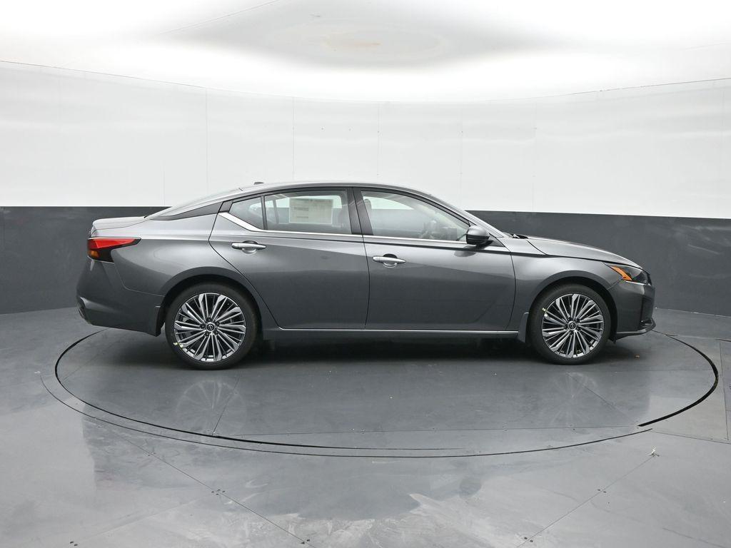 new 2025 Nissan Altima car, priced at $37,530