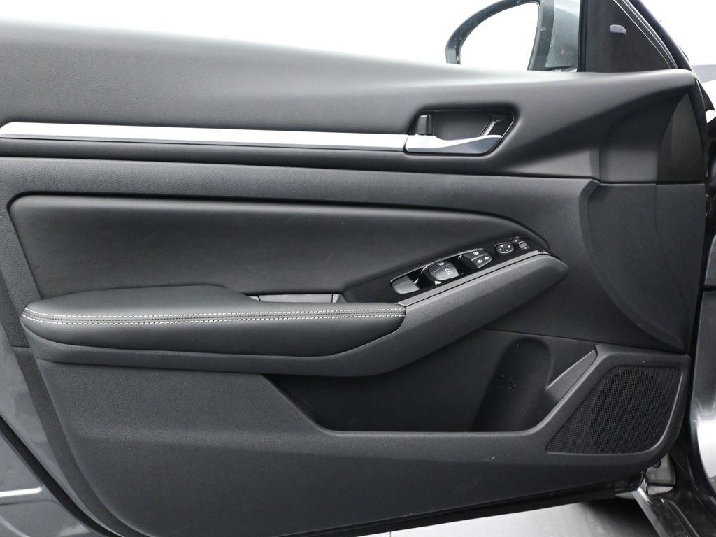 new 2025 Nissan Altima car, priced at $37,530