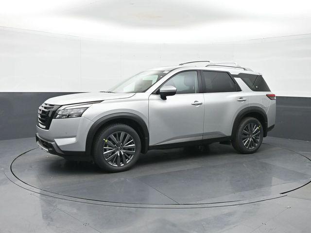 new 2025 Nissan Pathfinder car, priced at $45,435