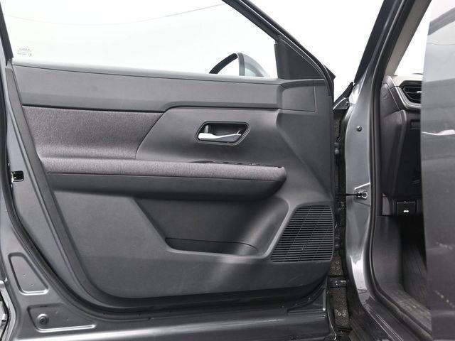 new 2025 Nissan Kicks car, priced at $27,775