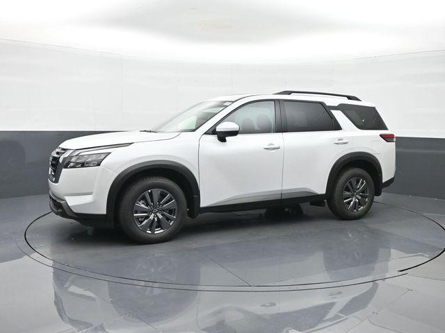 new 2025 Nissan Pathfinder car, priced at $41,375