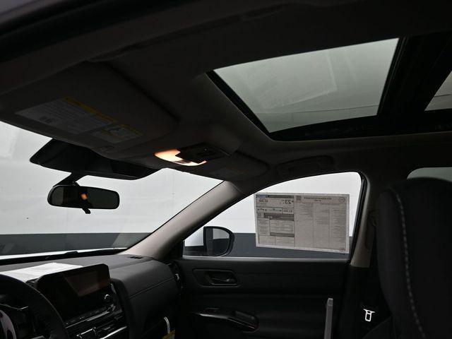 new 2025 Nissan Pathfinder car, priced at $41,375