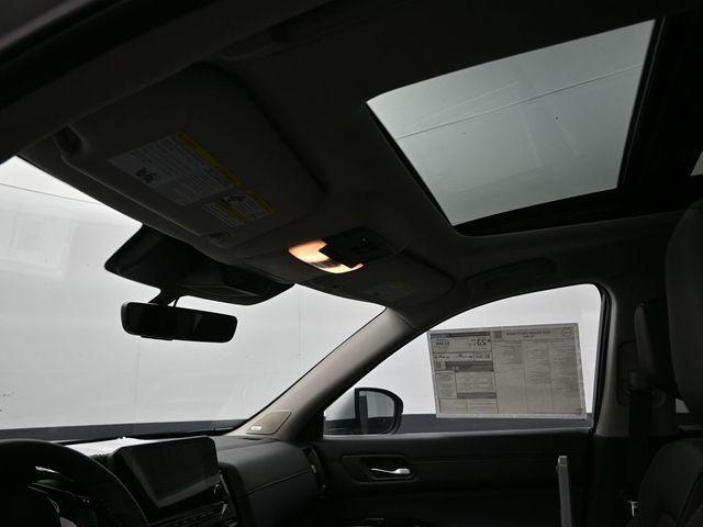 new 2025 Nissan Pathfinder car, priced at $44,615