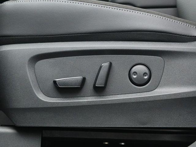 new 2025 Nissan Pathfinder car, priced at $44,615