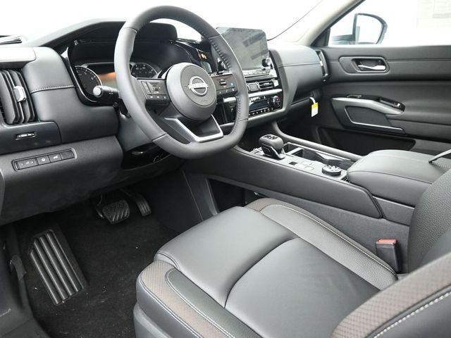 new 2025 Nissan Pathfinder car, priced at $44,615