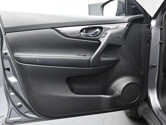 used 2018 Nissan Rogue car, priced at $13,494