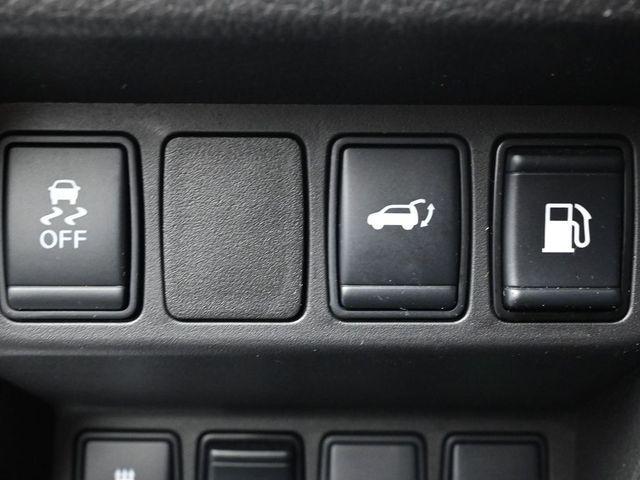 used 2018 Nissan Rogue car, priced at $13,494