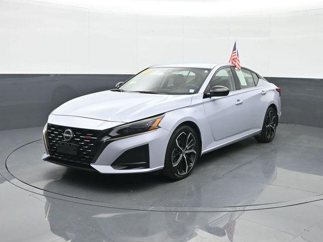 used 2023 Nissan Altima car, priced at $22,664