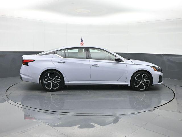 used 2023 Nissan Altima car, priced at $22,664