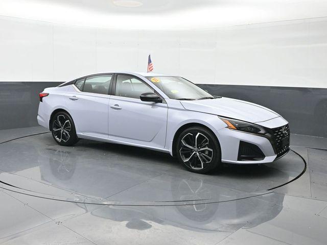 used 2023 Nissan Altima car, priced at $22,664