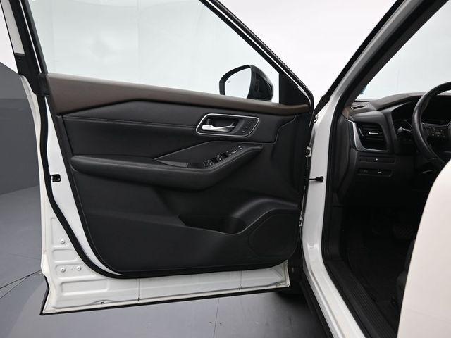 used 2021 Nissan Rogue car, priced at $22,862