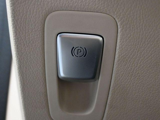 used 2021 Mercedes-Benz GLC 300 car, priced at $23,394