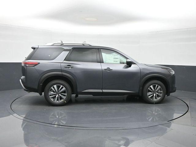 new 2025 Nissan Pathfinder car, priced at $42,425