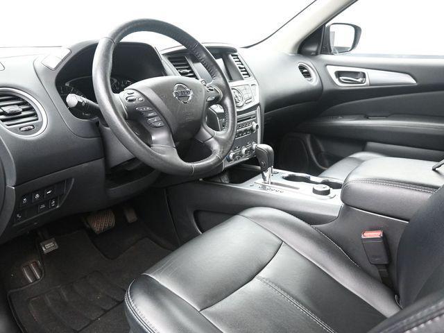used 2020 Nissan Pathfinder car