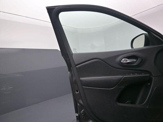 used 2016 Jeep Cherokee car, priced at $8,000