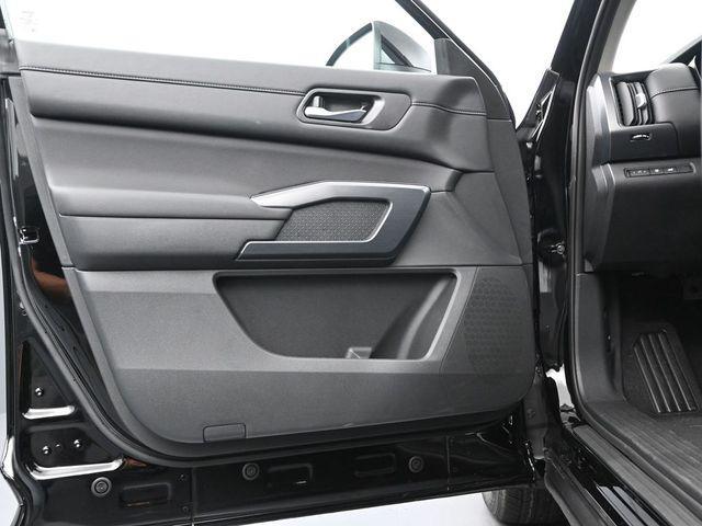 new 2025 Nissan Pathfinder car, priced at $41,680
