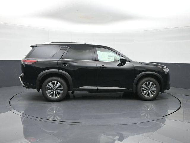 new 2025 Nissan Pathfinder car, priced at $41,680