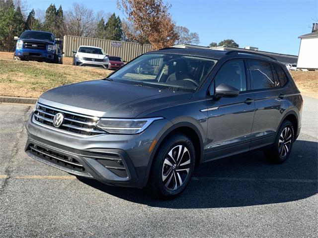 new 2024 Volkswagen Tiguan car, priced at $27,710