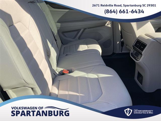 new 2025 Volkswagen Atlas car, priced at $47,093
