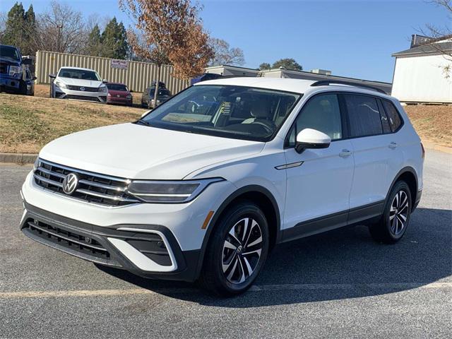 new 2024 Volkswagen Tiguan car, priced at $27,811