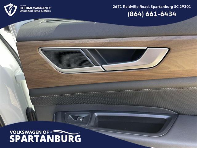 new 2025 Volkswagen Atlas car, priced at $43,361