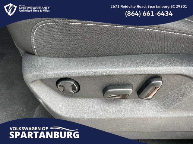 new 2025 Volkswagen Atlas car, priced at $37,025