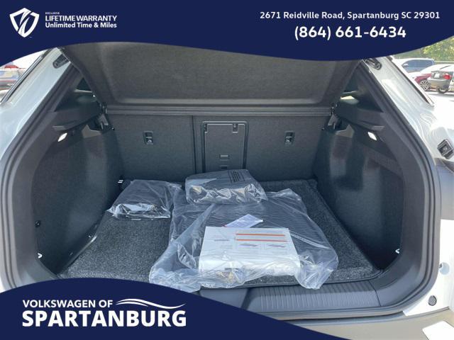 new 2025 Volkswagen ID.4 car, priced at $45,092