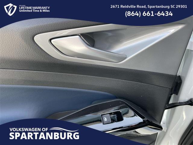new 2025 Volkswagen ID.4 car, priced at $45,092