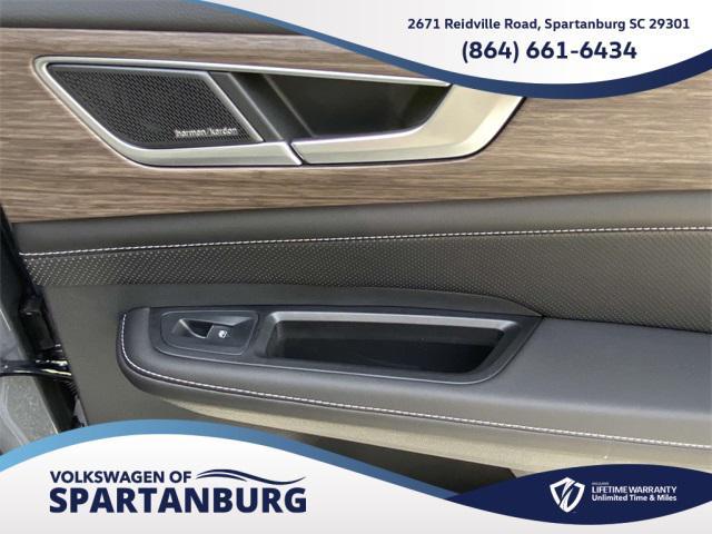 new 2025 Volkswagen Atlas car, priced at $52,105