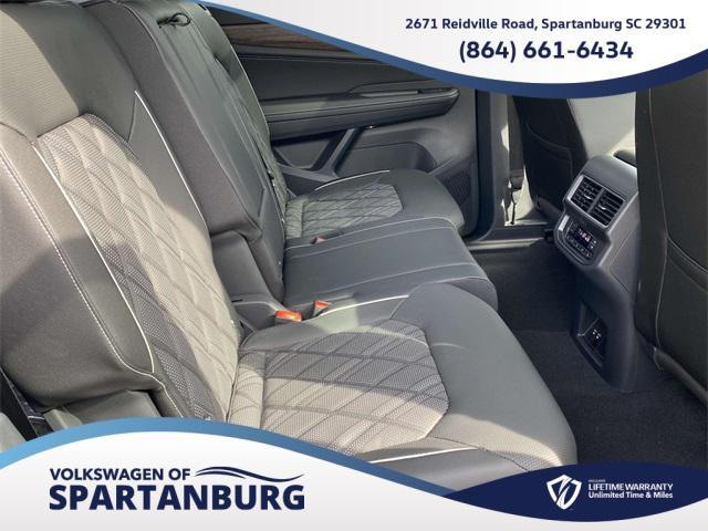 new 2025 Volkswagen Atlas car, priced at $52,105