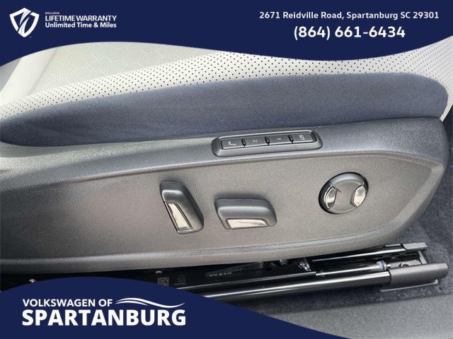 new 2025 Volkswagen ID.4 car, priced at $48,682