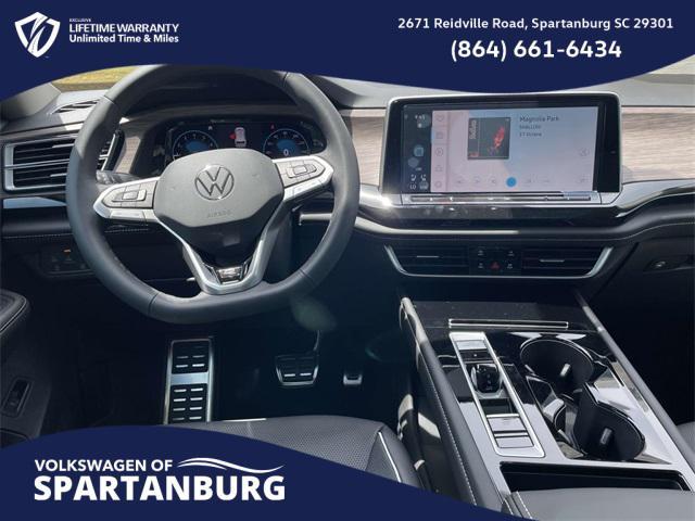 new 2025 Volkswagen Atlas car, priced at $50,016