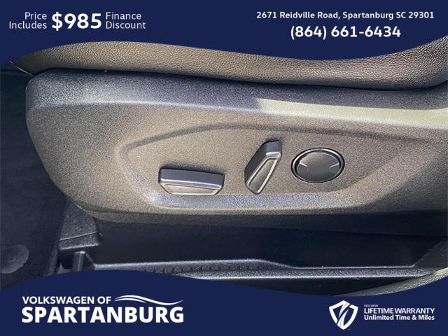 used 2024 Ford Edge car, priced at $28,274